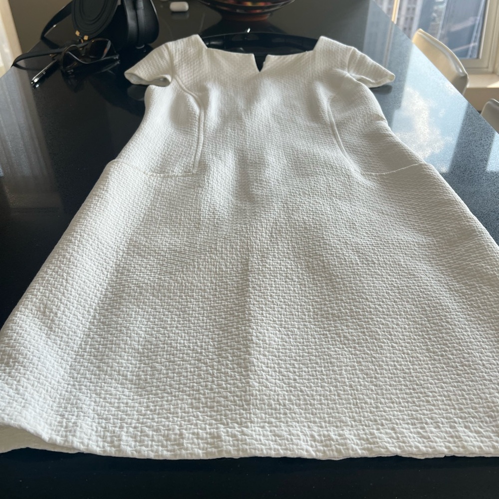 White J McLaughlin dress size 6